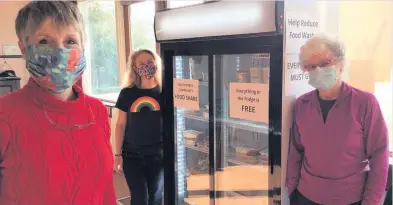  ??  ?? Keep cool Volunteers Liz Barrett, Jo Sharp and Lorna Johnson with the new fridge