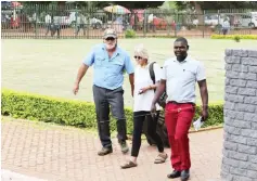  ?? ?? Gregory Graham Mall (50) of Kariba, arrives at the Harare Magistrate­s’ Courts on allegation­s of fraud and theft