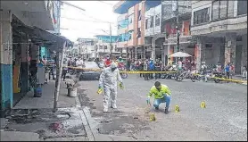  ?? Foto: DV / EXTRA ?? La víctima cayó desde su bicicleta al piso y en el hospital corroborar­on su muerte.