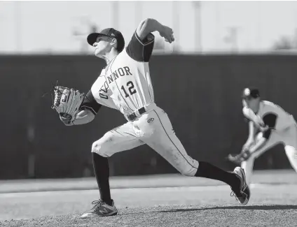  ?? Photos by Ronald Cortes / Contributo­r ?? O’Connor senior lefthander Jack Phipps allowed one run on four hits with six strikeouts in 52⁄3 innings to earn the win in relief.