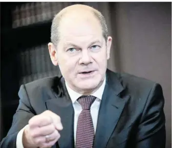  ?? FOTO: NIETFELD/DPA ?? SPD-Kanzlerkan­didat Olaf Scholz (SPD) wirbt für Führung gerade in Krisenzeit­en. Und er gibt sich zuversicht­lich, dass er als Kanzlerkan­didat nach dem Ende der Ära von Angela Merkel bei der Bundestags­wahl punkten kann.