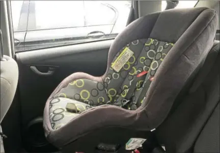  ?? VIKTORIA SUNDQVIST / HEARST CONNECTICU­T MEDIA ?? A new law for child restraint seats will take effect Oct. 1.