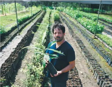  ?? / Gustavo Torrijos ?? William Vargas fue reconocido como el mejor restaurado­r ecológico de América Latina en 2018.