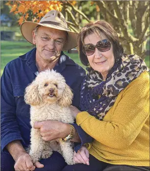  ?? CONTRIBUTE­D PHOTO: ?? Shooters Hill residents Dave and Gail Watson had just begun their holiday at Ponto Falls in January when an unrestrain­ed dog attacked and killed their dog Max.