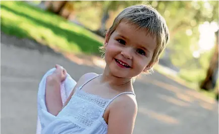  ?? PHOTO: CHERYL WILLIS ?? Darcie Willis, 4, will be in a fashion show to raise money for Ronald McDonald House after staying there when she fought Burkitt’s lymphoma.