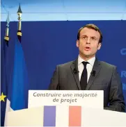  ??  ?? En Marche! Emmanuel Macron, 39 anni, si candida all’Eliseo con il suo movimento fondato meno di un anno fa