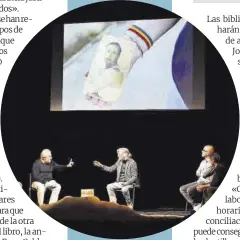  ?? ?? Una imagen del acto celebrado ayer en el Teatre Romeade Barcelona centrado en la memoria histórica.