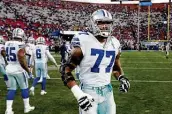  ?? Tom Fox / TNS ?? The Cowboys say having neck surgery now is the best decision for LT Tyron Smith’s long-term health.