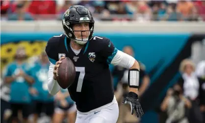  ??  ?? Nick Foles is Chicago-bound after an underwhelm­ing one-year stint with the Jacksonvil­le Jaguars. Photograph: Stephen B Morton/AP