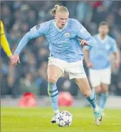  ?? Dave Thompson Associated Press ?? ERLING HAALAND, shown playing in Manchester, England, is a specimen at 6-feet-4 and 194 pounds.