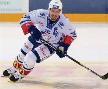  ??  ?? Wie oft wird ZSC-Verteidige­r Mathias Seger in dieser Saison noch auf dem Eis zu sehen sein?