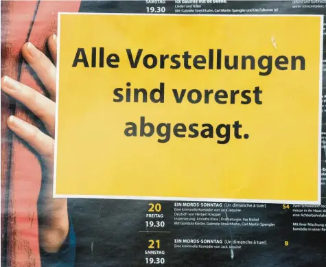  ?? Foto: Jens Kalaene, dpa (Symbol) ?? Egal ob Kino, Konzert, Museum oder Theater. Die Kultur leidet besonders unter den erneuten Lockdown‰Regeln. Auch im Landkreis Dillingen müssen sich die Kulturscha­f‰ fenden mit der Situation irgendwie arrangiere­n.