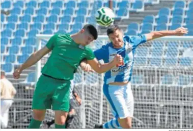  ?? EDUARDO RABANEDA ?? Xerez DFC B y Jerez Industrial buscarán la primera plaza del grupo, que da derecho a jugar por el ascenso.