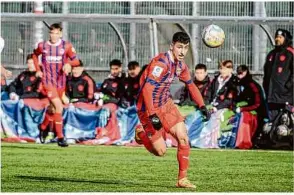  ?? Foto: Oliver Vogel ?? Nicht nur die U-19-fußballer des FCH feierten am vergangene­n Wochenende einen Auswärtssi­eg.