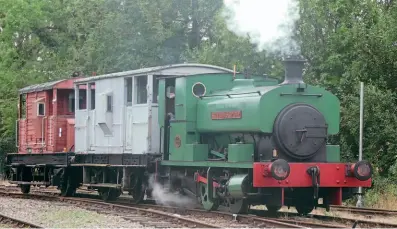  ?? ?? Andrew Barclay 0-4-0ST Works No. 2088 of 1940 Sir Thomas Royden at Rocks by Rail on August 29. ROBIN JONES