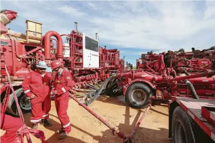  ?? Steve Gonzales / Staff photograph­er ?? Oilfield services firms are more efficient, with about 550 wells in the Permian Basin, beating the August 2018 record.