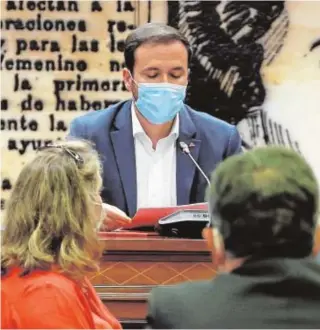  ?? // EFE ?? El ministro de Consumo, Alberto Garzón, ayer en la comisión de Sanidad