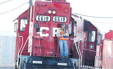  ?? PETER J. THOMPSON/FILES ?? A Canadian Pacific Railway yard is seen in Toronto. Hunter Harrison’s departure as head of CP has created a buzz in the industry, with speculatio­n that Harrison is bound for a senior management position at CSX Corp. is his latest effort to rescue a...