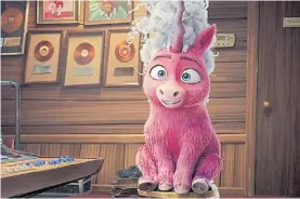  ?? ?? Impostora. La unicornia es, en realidad, una pony disfrazada.