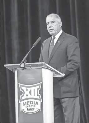  ?? KEVIN JAIRAJ/USA TODAY SPORTS ?? Big 12 commission­er Bob Bowlsby speaks to the press during Big 12 media days July 14 in Arlington, Texas.