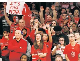  ?? Robert Sabo ?? COURTING DANCE: St. John’s finally gave the Garden what it wanted, a big win in the world’s most famous arena.