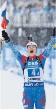  ??  ?? Schlussläu­ferin Jekaterina JurlowaPer­cht bejubelt den Sieg der russischen Biathlonst­affel in Oberhof ausgiebig.
