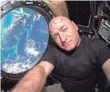  ?? NASA VIA EUROPEAN PRESSPHOTO AGENCY ?? Scott Kelly floats inside the Internatio­nal Space Station.