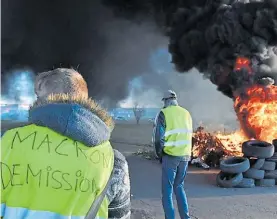  ?? AP ?? Demanda. El sábado último, un militante pide que renuncie Macron.