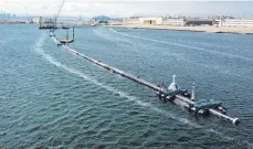  ?? FOTO: DPA ?? Das Reinigungs­system „The Ocean Cleanup“vor San Francisco.