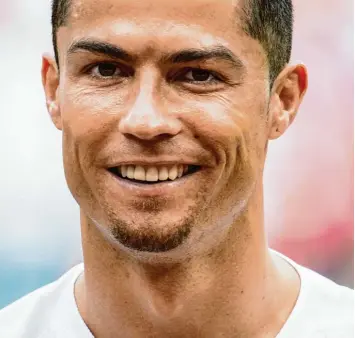  ?? Foto: Petter Arvidson, Witters ?? Rund 100 Millionen Euro soll sich Juventus Turin die Dienste von Cristiano Ronaldo kosten lassen, zudem soll der 33 Jährige pro Jahr 30 Millionen Euro verdienen.