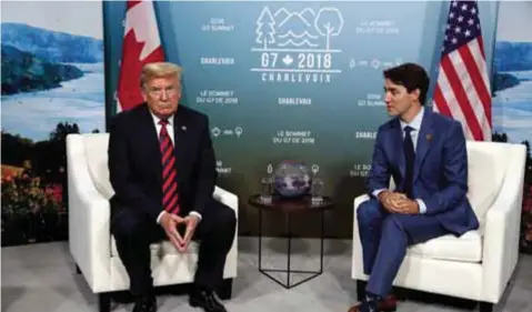  ?? |AP ?? El presidente Donald Trump y el primer ministro Justin Trudeau mostraron tensiones durante la reunión del G7, que tuvo lugar en Canadá.