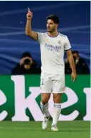  ?? AFP ?? Asensio se jaló un pepinazo, el segundo del Real.