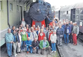  ?? FOTO: PRIVAT ?? Auch eine Fahrt mit der historisch­en „Sauschwänz­lebahn“stand auf dem Programm.