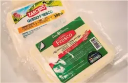  ?? RAFAEL PACHECO ?? Quesos que antes se autodenomi­naban como tipo Turrialba ahora deberán identifica­rse como “queso fresco”.