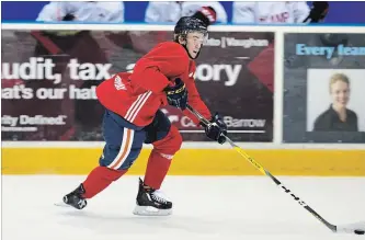  ?? RENE JOHNSTON
TORONTO STAR ?? Connor McDavid tunes up against fellow pros Monday before NHL teams start their training camps.