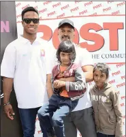  ?? PICTURES: SIBUSISO NDOLVU/AFRICAN NEWS AGENCY (ANA) ?? ABOVE: Okhule Cele with fan, Vernon Deonath, and his children Ayush, 5, and Ria, 6.LEFT: Cricketer Keshav Maharaj, with a copy of POST, at the Durban Diwali Festival.