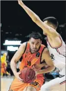  ?? FOTO: EFE ?? Avance de San Emeterio EUROCUP