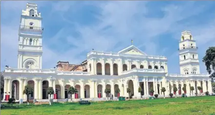  ??  ?? MAGNIFICEN­T MONUMENT: Establishe­d in 1875, Government Mohindra College, Patiala, is the oldest institutio­n of contempora­ry learning in north India. The grand colonial structure, shaped like an ‘M’ in honour of its founder Maharaja Mohinder Singh, is a...