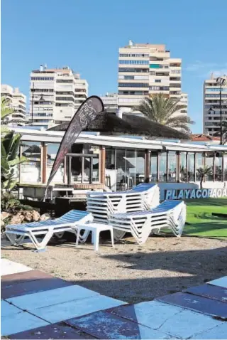  ?? EP ?? Hoteles en la playa de Torremolin­os cerrados por el Covid