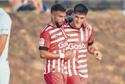  ?? // GIRONA FC ?? La primera aportación de `Taty' Castellano­s al Girona llena de ilusión a la parroquia rojiblanca