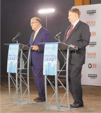  ?? AMY SHORTELL/THE MORNING CALL ?? Easton Mayor Sal Panto Jr., left, and challenger Timothy Reilly face each other during a debate hosted by PBS39 on Monday night at the ArtsQuest Center in South Bethlehem.