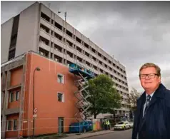  ??  ?? Harald Furre mener det nåværende politihuse­t kan egne seg godt for leilighete­r.