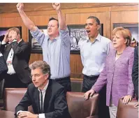  ?? FOTO: PETE SOUZA ?? Heusgen schaut sich mit David Cameron, Barack Obama und Angela Merkel (v.l.) das Champions-League-Finale 2012 an.