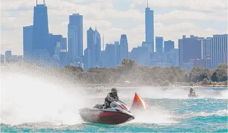  ??  ?? Last year’s P1 AquaX event took place at Montrose Harbor ( above). This year, it will be held at the 31st Street Harbor. | COURTESY OF P1 AQUAX USA