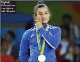  ??  ?? Majlinda Kelmendi me medaljen e artë olimpike