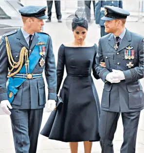  ??  ?? It’s good to talk: the Duke of Cambridge with the Duke and Duchess of Sussex, before taking ‘different paths’