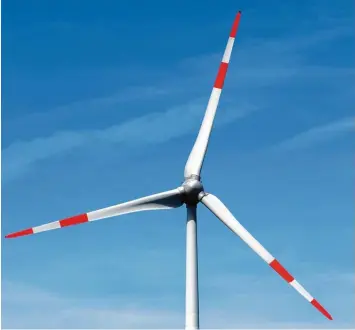  ?? Symbolfoto: Becker ?? Soll in Amerdingen der Bau eines Windrades möglich sein oder nicht? Der Regionale Planungsve­rband Augsburg hat eine Vorbe haltsfläch­e vorgeschla­gen, jetzt muss der Gemeindera­t dazu seine Stellungna­hme abgeben.