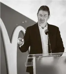  ?? Scott Olson / TNS ?? Steve Easterbroo­k, former McDonald's CEO, got a $40 milion settlement when he was ousted. The company wants it back.