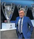  ??  ?? Ancelotti posa con ‘su’ Décima.