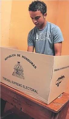  ?? FOTO: EL HERALDO ?? Más de 400 mil nuevos votantes serían incluidos en el nuevo CNE que se entregará el próximo martes a todos los partidos políticos.